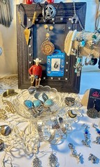 Texan/Southwestern/Cowboy/Native 85+Piece Lot 2+Lbs of VTG to Modern Jewelry.