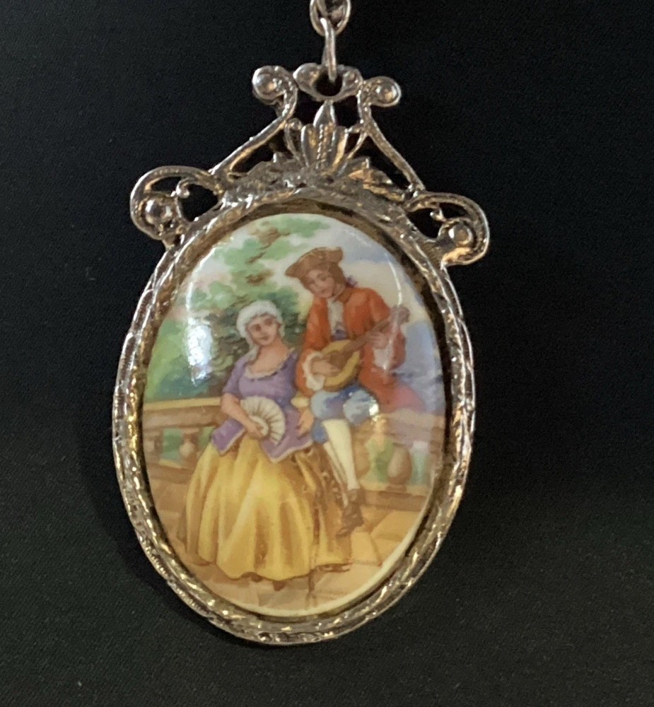 Large Beautiful Vintage LIMOGES FRANCE Cameo Necklace Courting Couple Porcelain