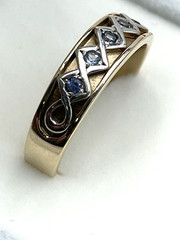 Men’s 9K 375 Yellow Gold 5.3g Ring With 5 Blue Topaz Gemstones Size 11-1/4