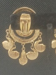 Signed CRAFT Goldtone intertwined circles black clear stones dangle earrings