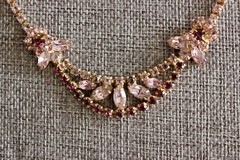 Mid Century Purple Rhinestone Gold Tone Choker Unsigned Prong Set 15″