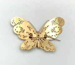 Vintage Butterfly Brooch Gold Tone Filigree Delicate Retro Classic