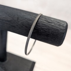Vintage Bangle / Bracelet 8.5″ Ridged Dark Tones Thin Bangle Understated
