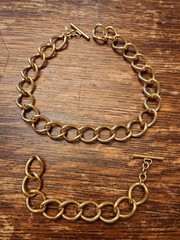 Vintage 1980s MONET CURB CHAIN NECKLACE Gold Tone Chunky Choker 15 Inches