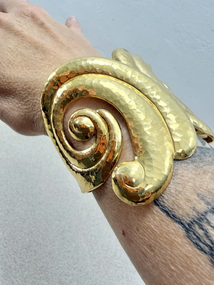 Vintage Jose Maria Barrera for Avon CORINTHIAN Hammered Gold Plate Cuff Bracelet