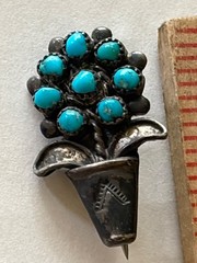 Vtg Zuni Style Turquoise Flower Basket Brooch Petite Silver Tone Southwest Pin