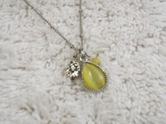 Yellow Cat’s Eye Glass Pendant Necklace (A41)