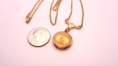 Vintage Gold-Filled Round Photo Locket & Chain Necklace