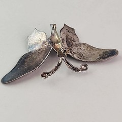 Vintage Butterfly Brooch Spain Textured Silver Tone Faux Damascene 3D Pin 2 5/8″