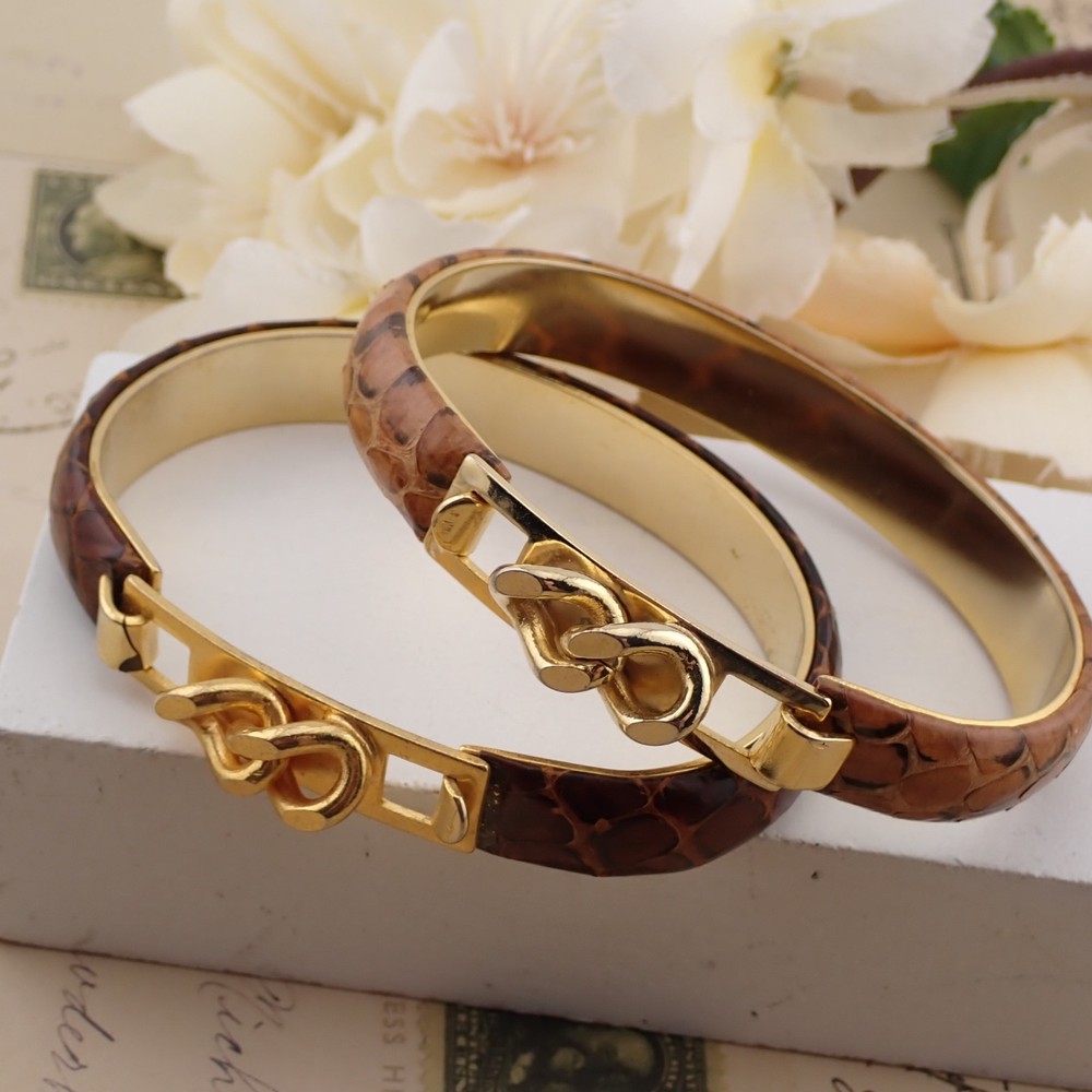 VTG Pair Set of 2 Brown Snake Skin Gold Tone Tension Closed 6 1/2″ Bracelet Lot