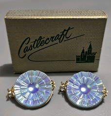 Vtg Hillcraft Castlecraft Comfort Clip Earrings in Blue Iridescent Molded Glass