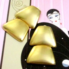 VTG RUNWAY LES BERNARD 2 1/4″ DANGLE TIERED SATIN GP EARRINGS 70s MODERNIST CLIP