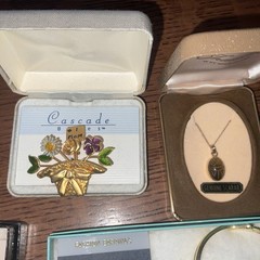 VINTAGE CUSTOM JEWELRY LOT VERY NICE PCS