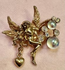 Rare Kirk’s Folly Fairy/Angel w/ Aurora Borealis Crystal Balls & Heart Brooch