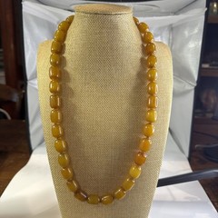 Vintage Barrel Shaped Butterscotch Bakelite Beaded Necklace 24” barrel clasp