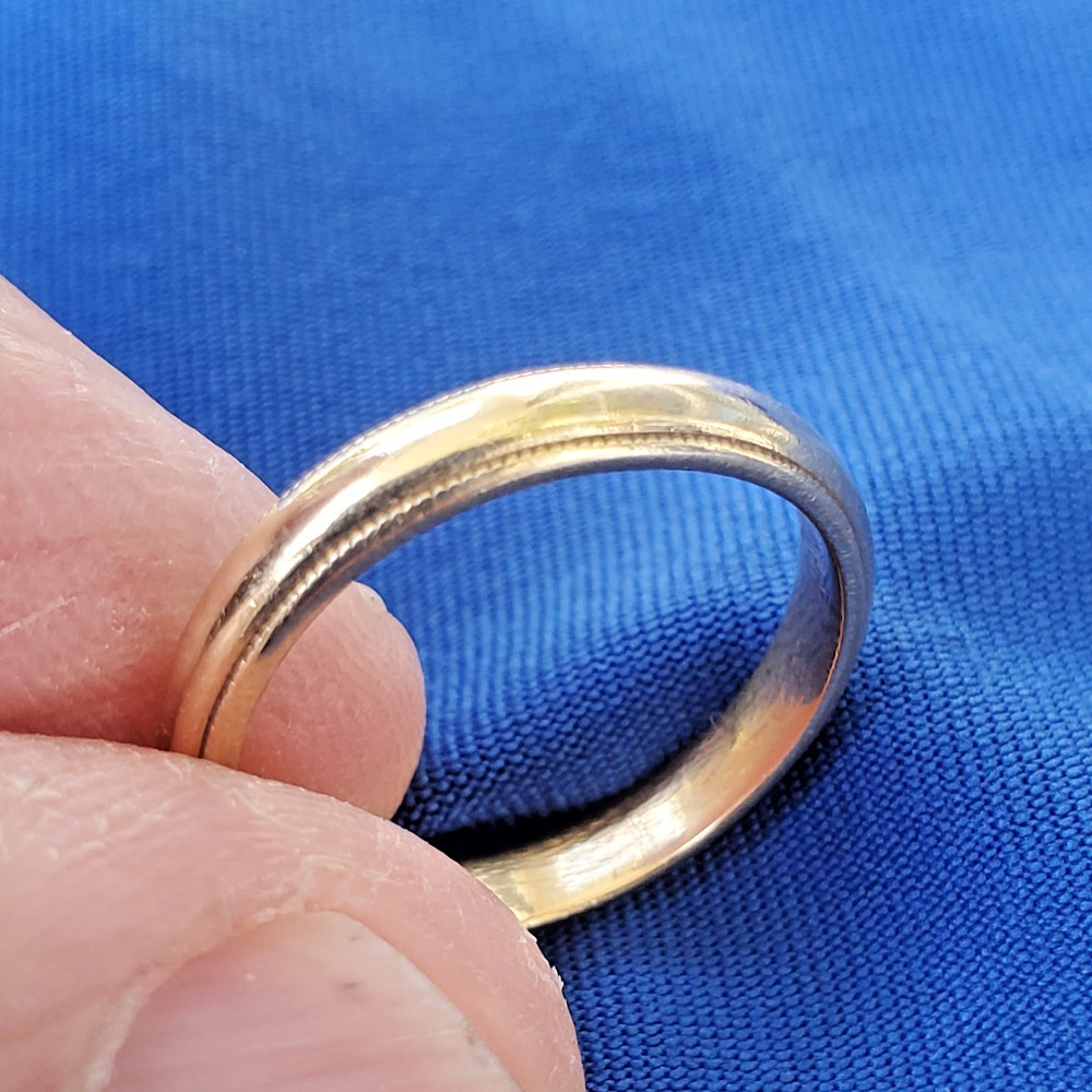 VINTAGE SOLID 14 KARAT GOLD Deco Wedding Band Size 8.25 Milgrain Ring 3.5 Grams