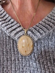 Vintage 1970’s Creamy Beige Petrified Wood Slide Necklace