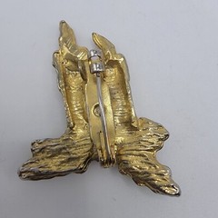 Vintage Gold Tone ENAMEL Fashion Brooch Pin Jewelry CHRISTMAS CANDLES