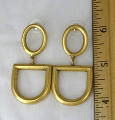 YOCHI NY Gold Tone Statement Horsebit Necklace & Earrings Set