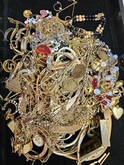Vintage To Mod Jewelry Lot Scrap Broken Mixed Metals Some GF Untested Over 1lb