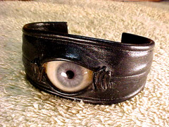 VINTAGE “ORIGINAL” 1970’s HIPPIE GLASS EYE LEATHER BRACELET PSYCHEDELIC ERA