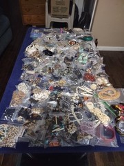 ~ Huge Vintage to Modern Costume Jewelry Lot – 100’s of Pieces! ~
