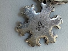 James Avery Sterling silver Charm bracelet with 6 Charms 7.5 Inch. 18+ Grams.