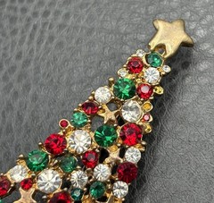 Vintage Large Gold Tone Christmas Tree Brooch Red Green Clear Rhinestone Pin