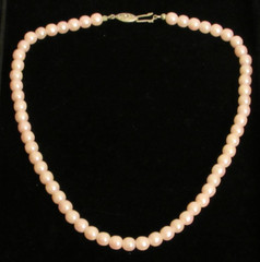 Beautiful Vintage Faux Pink Pearl Necklace 18″ Clasp Stamped D.B. Metal