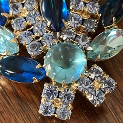 Vintage Blue Glass Cabochon Rhinestone Open Back Gold Tone Brooch Pin Estate