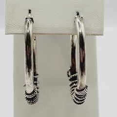Oval Hoop with Rope Wire Twist Bottom Silver Tone Italy Vintage Earrings