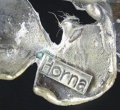 VINTAGE SIGNED HORNA MODERNIST BRUTALIST GEMSTONE STERLING PIN BROOCH ~ 62 mm