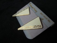 VINTAGE SAMUEL HUANG CLOISONNE EARRINGS SIGNED WHITE ENAMEL GOLD FILLED POST