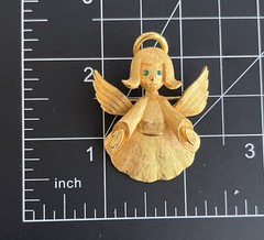 Christmas Angel Brooch JJ Jonette Vintage Gold Tone With Green Rhinestone Eye’s