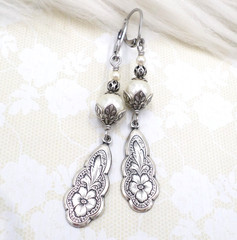 Art Nouveau Earrings, Antique Silver Tone Pansy Flower Cream Faux Pearl Jewelry