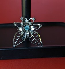 Vintage Silver Tone BLUE Rhinestone Flower LEAVES Open Work PENDANT Pin Brooch