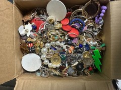17 Pounds Pierced Vintage To Fashion Mixed Metals Earrings Jewelry Lot #70