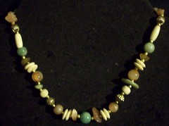 Vintage Chunky Semi Precious Stone, Glass, Plastic & Metal Beaded Necklace 16.5″