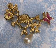 Vintage Avon Garden Of Eden Brooch Collar Pin Vine Bee Butterfly Edwardian Style