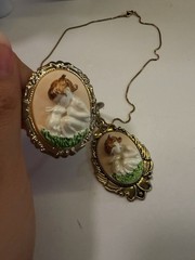 VINTAGE Cameo Jewelry Set Gold Tone Oval Multicolor Necklace Pendant Bracelet