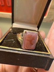 Vtg Antique Carnelian Woman’s Face Intaglio Signet Gold Tone Ring Sz 7