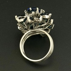 VINTAGE 1960’S 0.60 CTW DIAMOND + 11 CTW SAPPHIRE RING – 18K YG 14.74 GRAMS