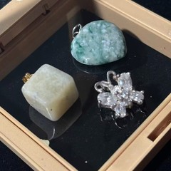 Vintage 2 pcs Jade and 1 pc Rhinestone Silver Small Pandants, box+3 necklaces