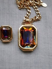 Vintage KJL (Kenneth Jay Lane) Mystic Stone Jewelry Set of Necklace Earrings