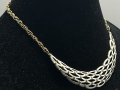 Vintage Crown Trifari Choker Necklace Goldtone Metal White Enamel Basket Weave