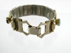Vintage Heavy Goldtone Metal Art Glass Cabochon Panel Bracelet 7 Inches Unsigned