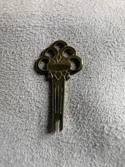 Antique Vintage Clip Tension Collectible Ease Key to Adjust K Clip Earrings RARE
