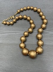 Vintage Carol Lee Faux Pearl Necklace golden graduated 18 inches