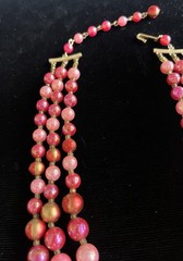 vintage triple strand pink/gold beaded choker gold-tone hook clasp Japan