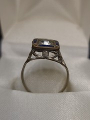 Vintage Cowen Gold Tone Blue Clear Glass Stone Ring Size 5.5-6